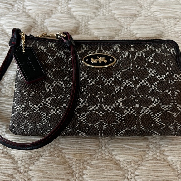 NWOT Coach Black and Brown Signature Wristlet - Picture 1 of 12